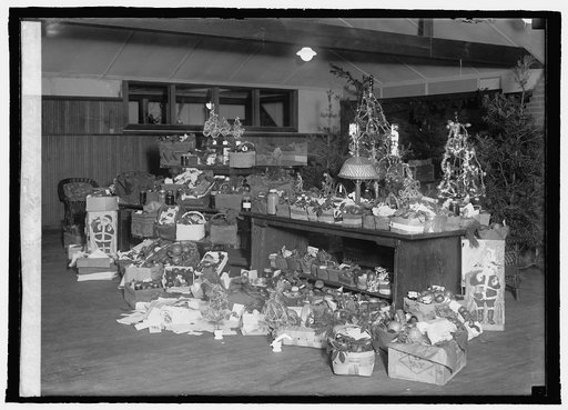 Red Cross baskets, Walter Reed, Christmas '20