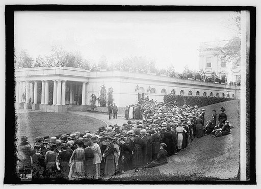 D.A.R. delegates at White House, 4/21/21