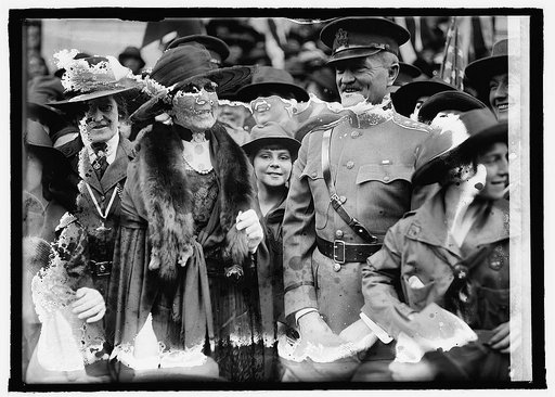 Mrs. Harding, Gen'l Pershing, Mrs. Benedict Crowell, [5/7/21