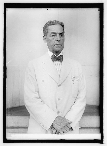 Senator Robt. L. Owen