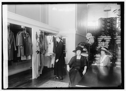 Mrs. Jos. Leiters shop, 9/29/21