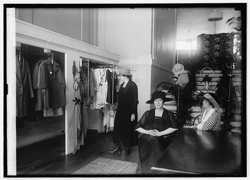 Mrs Jos. Leiters shop, [9/29/21