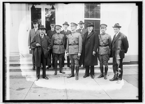 Hospt. Supts. group at White House, 10/8/21