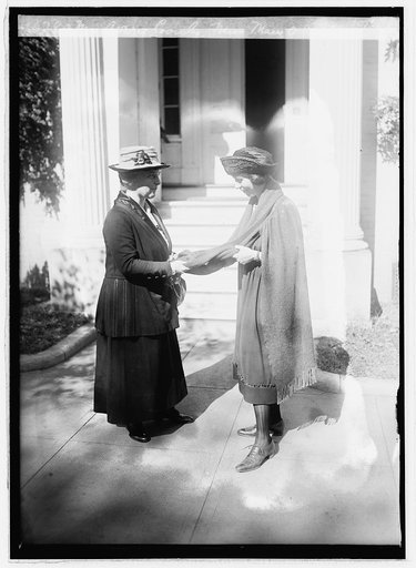 Mrs Avery Coonley, Miss Mary O. Wallace, 10/14/[21