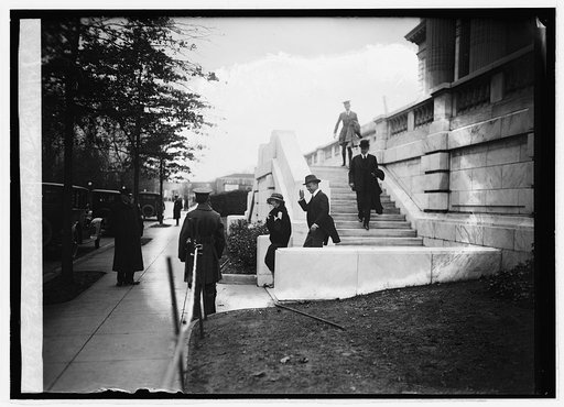 Theo. Roosevelt & wife, 11/12/21