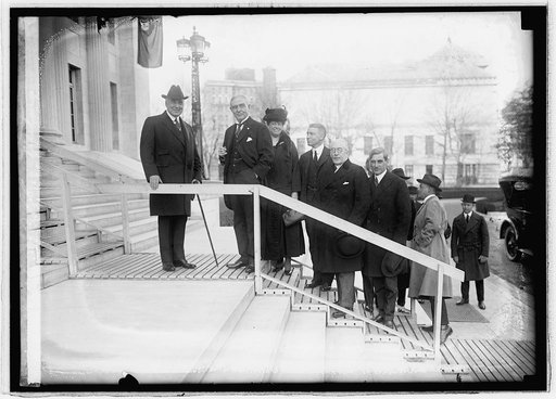 Harding at Red Cross meeting, [12/7/21