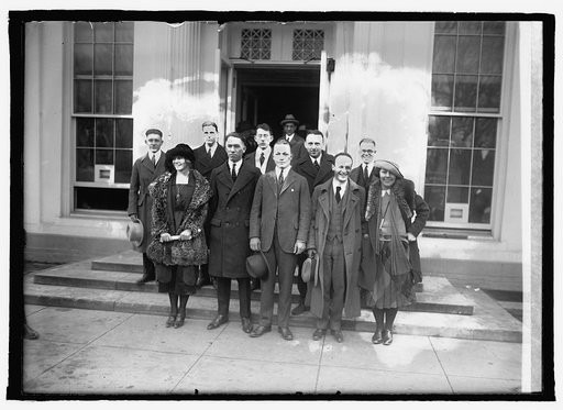 Student group at White House, 2/20/22