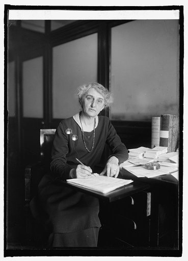 Miss Edna Annett Beveridge, 3/18/22