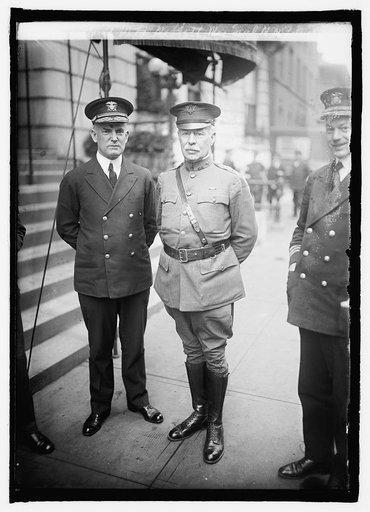Adm'l W.A. Moffett, Maj. Gen'l M.M. Patrick, 3/27/22