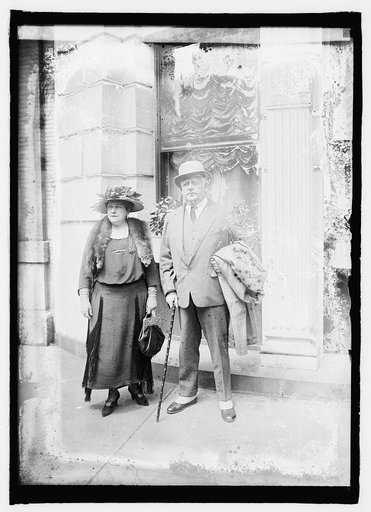 Col. Thos. H. Birch & wife, 4/27/22