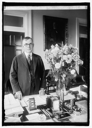 Secty. Wallace, 5/11/22