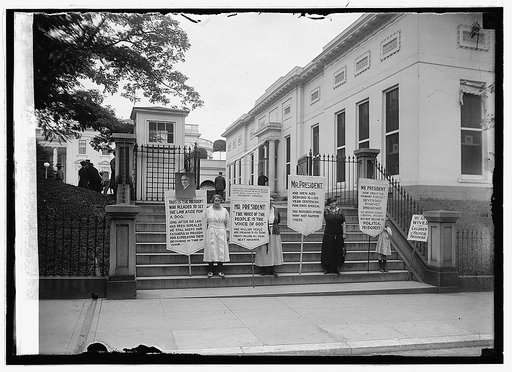 Pickets, political amnesty
