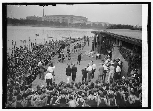 Beauty show, 1922