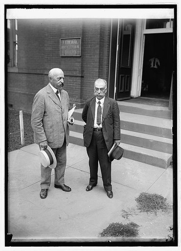 Dr. L.O. Howard, Prof. A.L. Herrera, 8/16/22