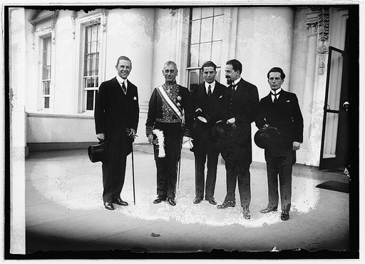 Dr. A. Pavichich at White House], 10/10/22