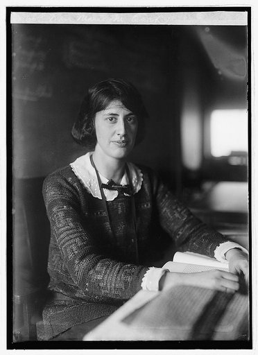 Miss Marie M. Esch, [12/7/22