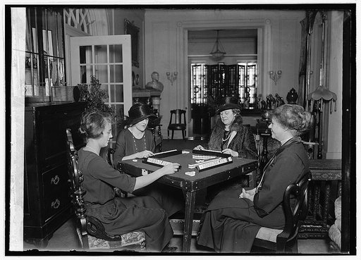 Women playing Mah Jong], 12/30/22