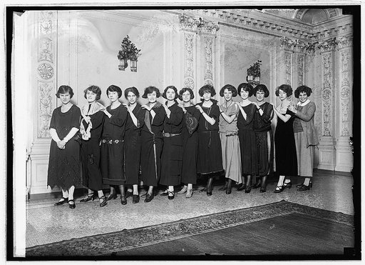 Debutantes group, 1/3/23
