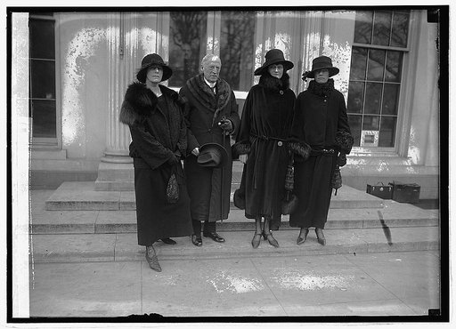 Sen. L.B. Colt & daughters, 2/24/23