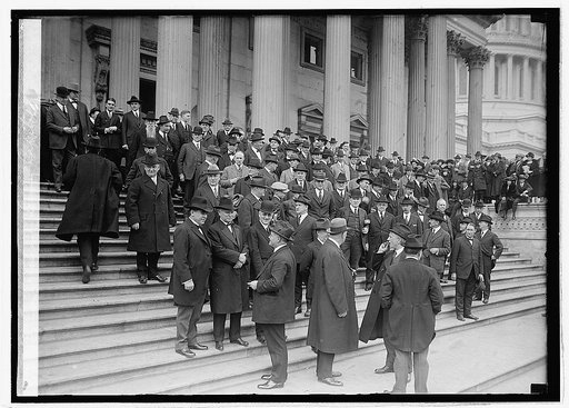 Congressmen leaving Capitol, [3/5/23