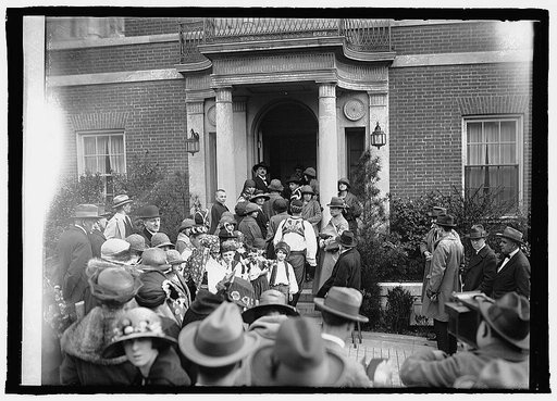 Czechoslovak children at Wilson house, 4/17/23