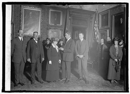 Mr. & Mrs. W.L. Saunders decorated, 5/5/23