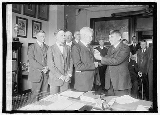 Gen'l Lejeune decorating Chas. R. Hamilton, 5/16/23