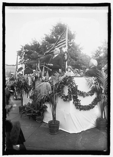 Pres. Harding at Alx. Hamilton unveiling, [5/17/23