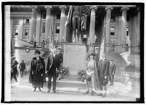Hamilton family at unveiling of statue, 5/17/23