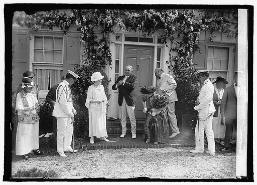 Harding at model house dedication, 6/4/23