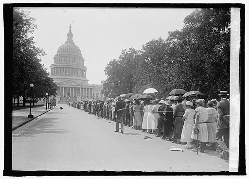 Lines at Capitol