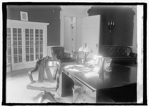 President's desk, White House