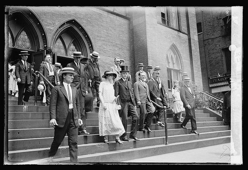 Coolidge leaving church, 8/5/23