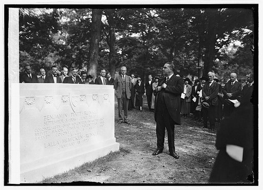 Dedication of Benj. Piatt Runkle monument; Gov. E. Lee Trinkle, 9/29/23