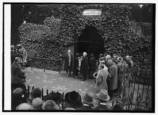 Lloyd George at Mt. Vernon, [10/26/23