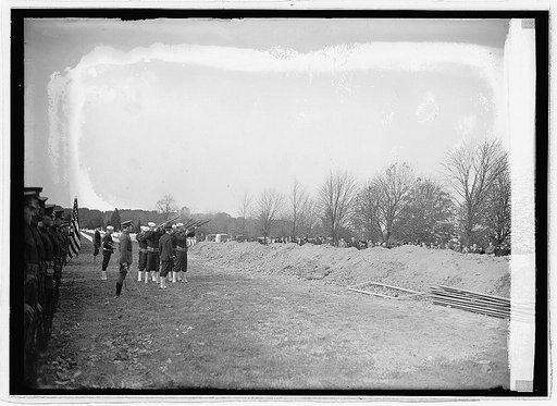 Soldiers burial, Arlington, [11/2/23