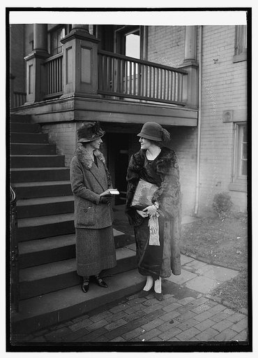 Mrs. Chas. E. Dietrich & Mrs. Pinchot, [12/7/23