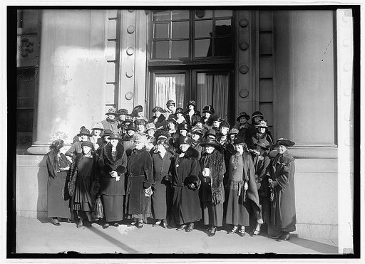 Rep. Nat. Committee group women, [12/11/23