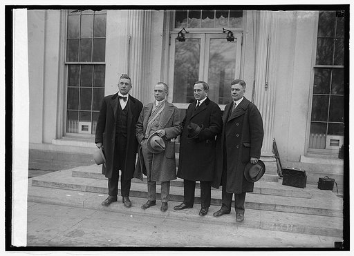 Group at White House, Washington, D.C.]1/28/24