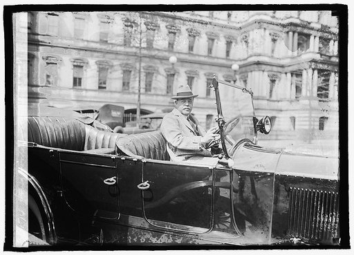 Longworth in auto