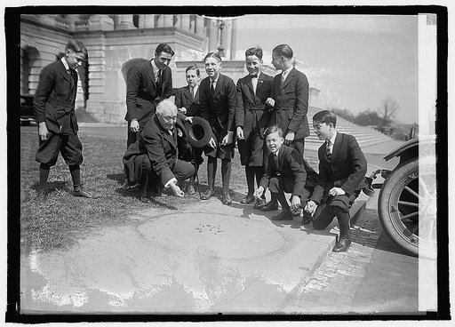 Overman playing marbles, [4/26/24