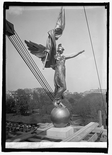 A.E.F. Monument