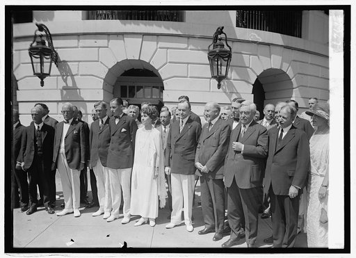 After nomination luncheon of Pres. Coolidge at White House, [Washington, D.C., 8/14/24