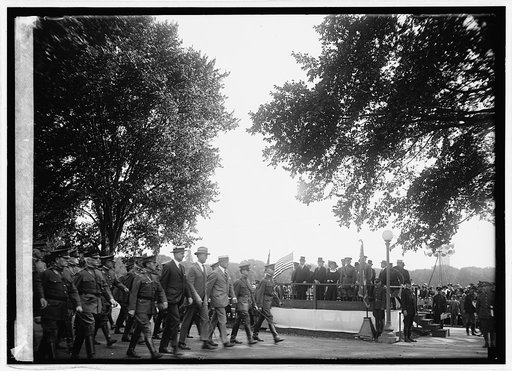 Passing reviewing stand Defense Day, [9/12/24