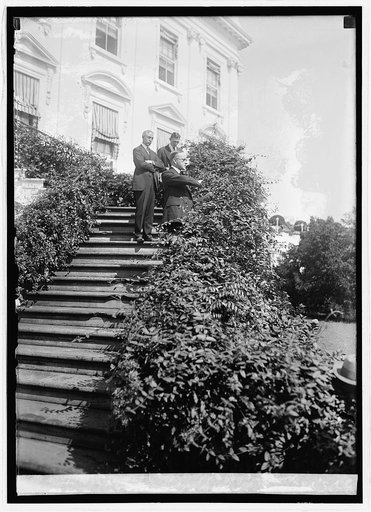 Pres. Coolidge addressing Natl. Retail Druggists, [9/24/24