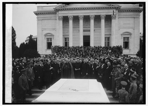Holy Name at Tomb of Unknown Soldier, Arlington, [Va.], 9/19/24