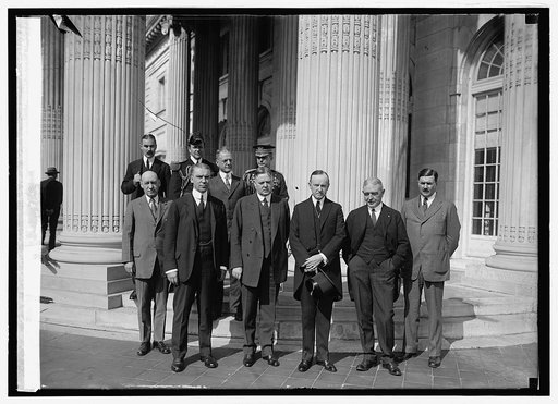 Gen. Frank T. Hines, Eliott Wadsworth, Sec. Hoover Coolidge, J.B. Payne, Joseph Grew at Mem. Cont. Hall, [10/6/24
