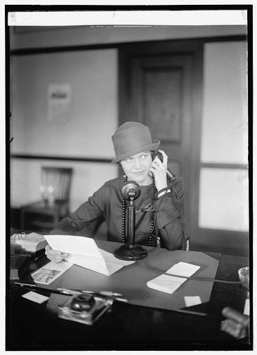 Mrs. Wm. McMillian Adams at Dem. hdqrts., [10/3/24