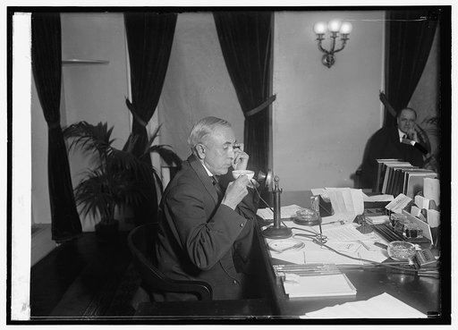 C.B. Slemp getting election returns, 11/[24