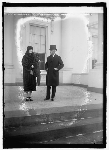 Sec. Mellon & Miss Alsia Mellon at New Year reception at White House, [Washington, D.C., 1/1/25